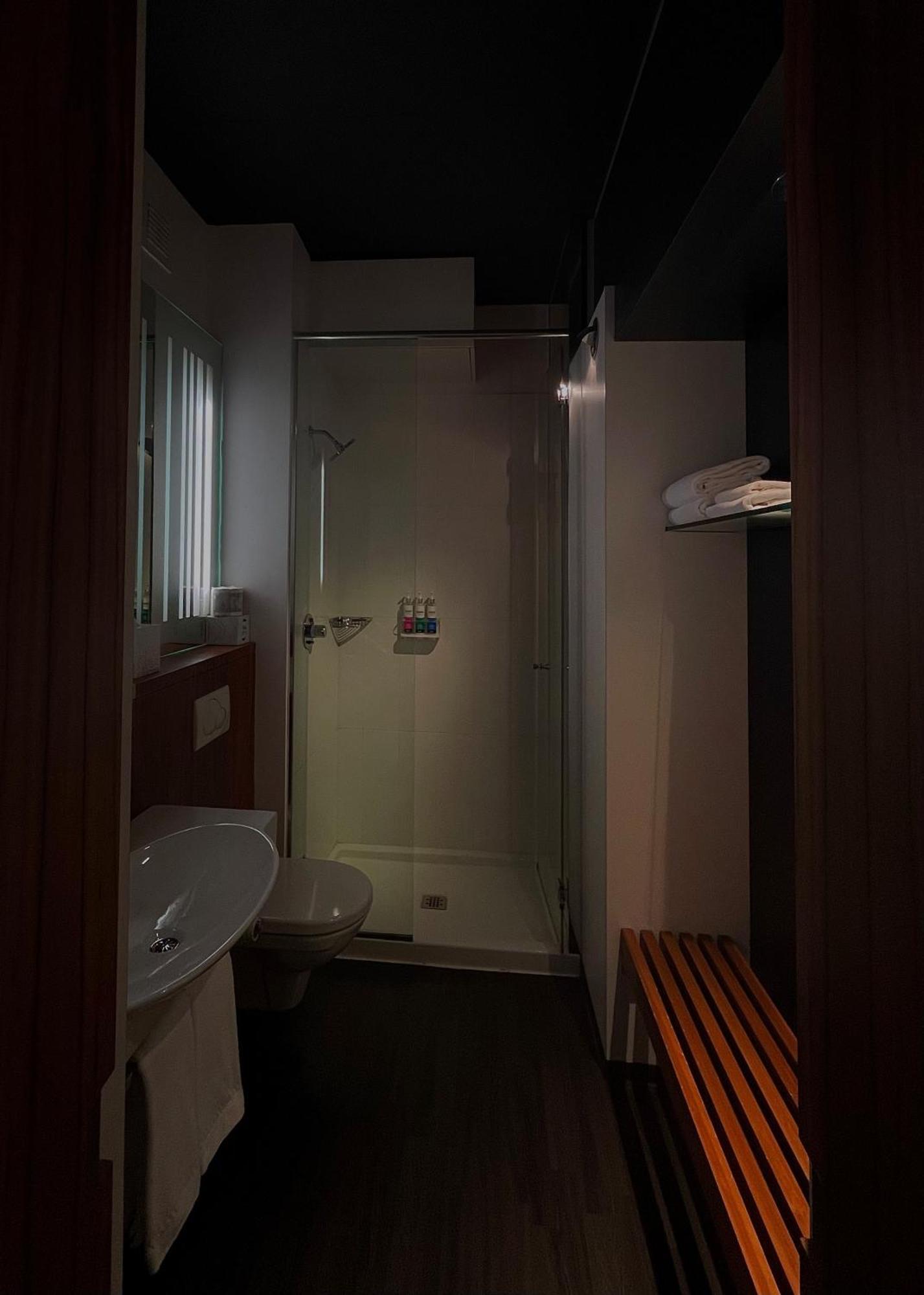 Alt Hotel Halifax Airport Enfield Extérieur photo
